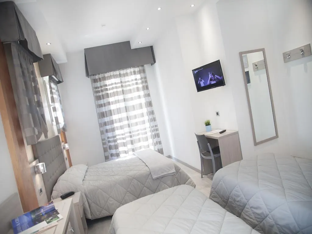 Hotel Gabbiano Римини Италия