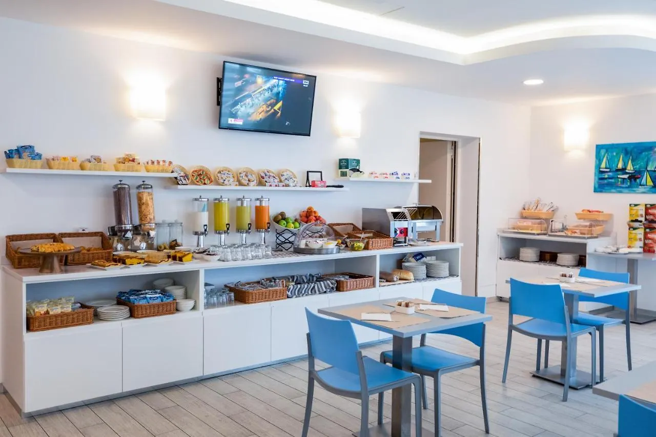 Hotel Gabbiano Rimini 3*,  Italien